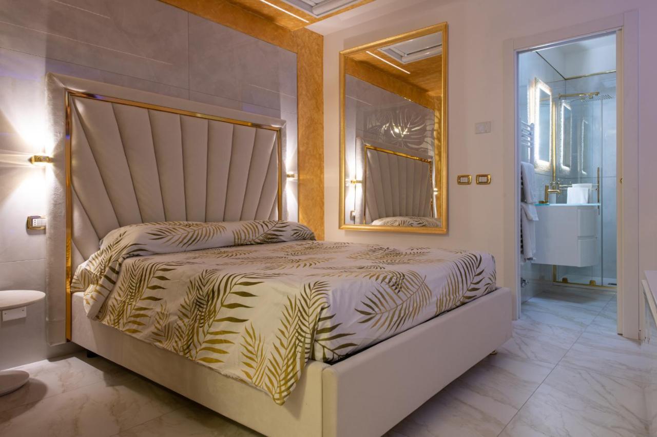 Fashion Apartment Gold Bologna With Jacuzzi & Car Garage Екстер'єр фото