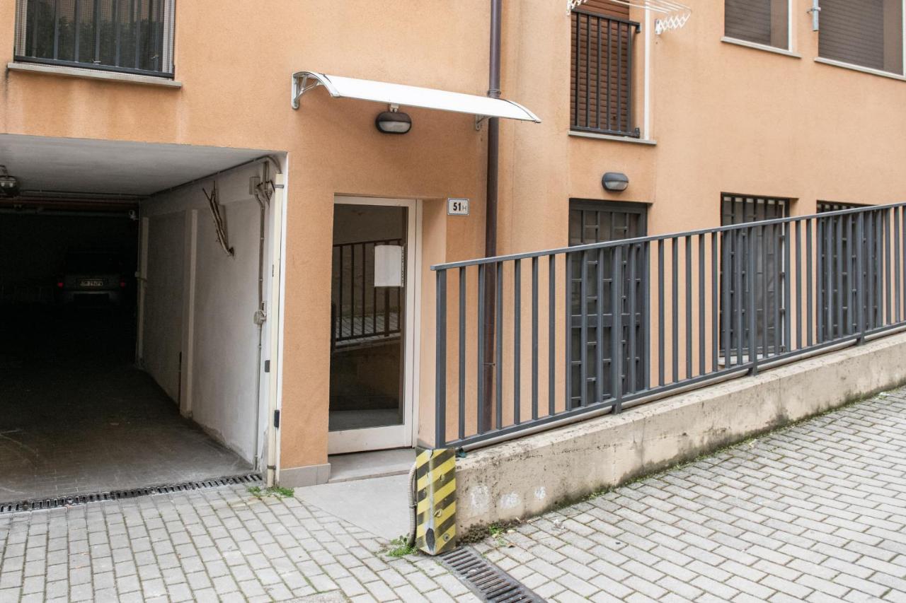 Fashion Apartment Gold Bologna With Jacuzzi & Car Garage Екстер'єр фото