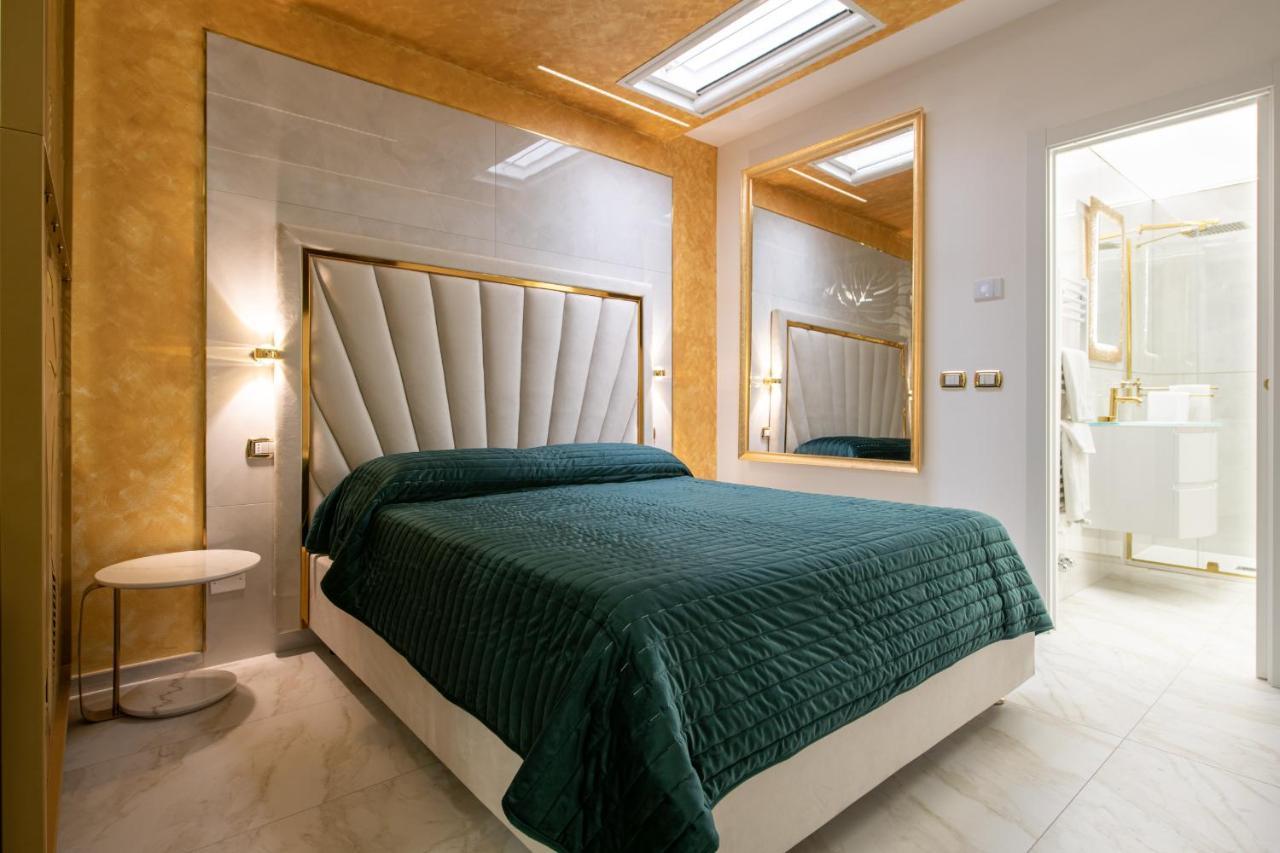 Fashion Apartment Gold Bologna With Jacuzzi & Car Garage Екстер'єр фото