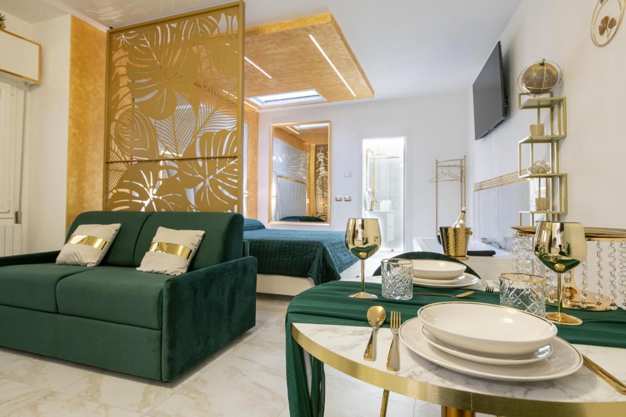 Fashion Apartment Gold Bologna With Jacuzzi & Car Garage Екстер'єр фото