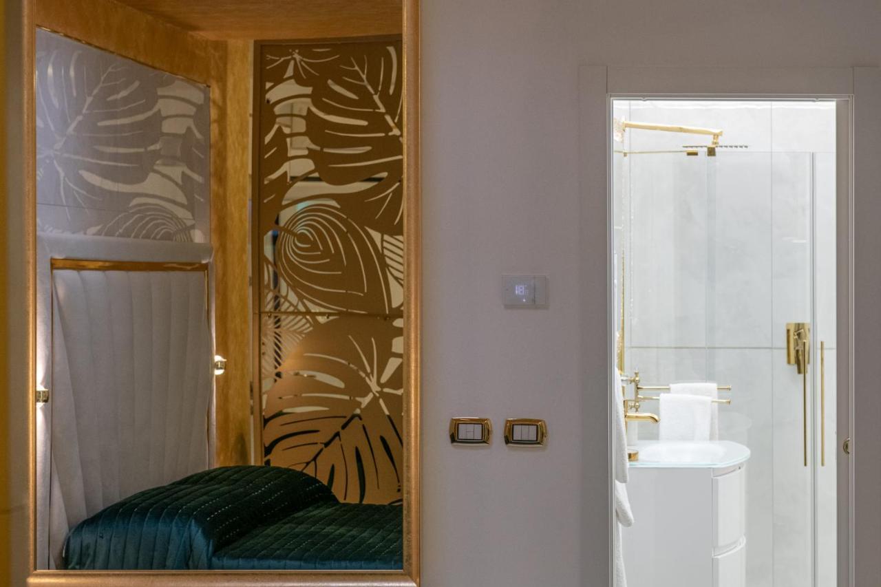 Fashion Apartment Gold Bologna With Jacuzzi & Car Garage Екстер'єр фото